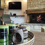 λαγουδόσπιτο Holiday home *