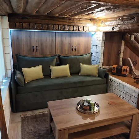 λαγουδόσπιτο Holiday home *