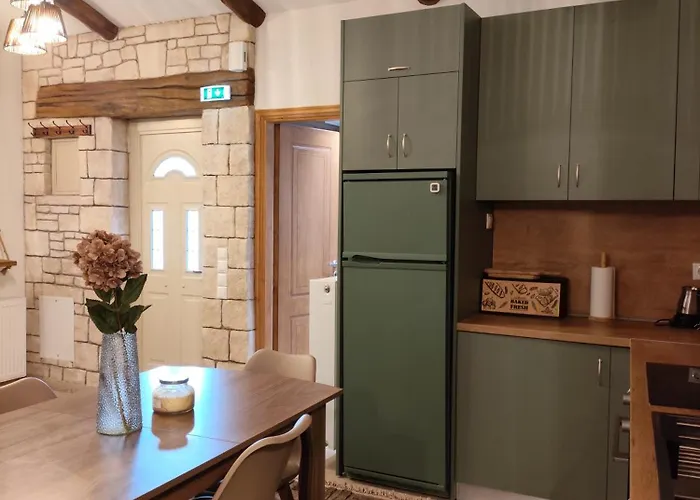 λαγουδόσπιτο Holiday home Pavliani